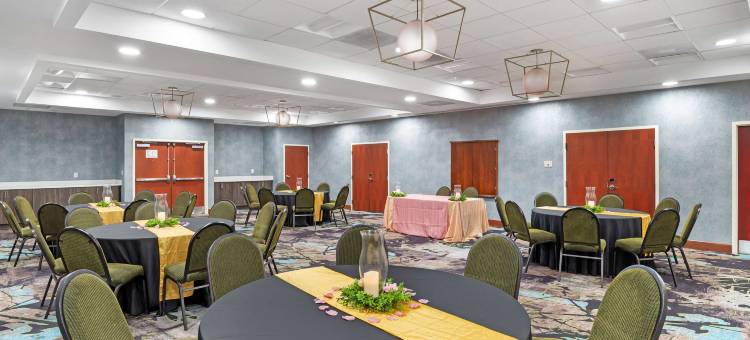列治文市度假贝斯特韦斯特精品酒店(Best Western Premier Richmond City Gateway)图片