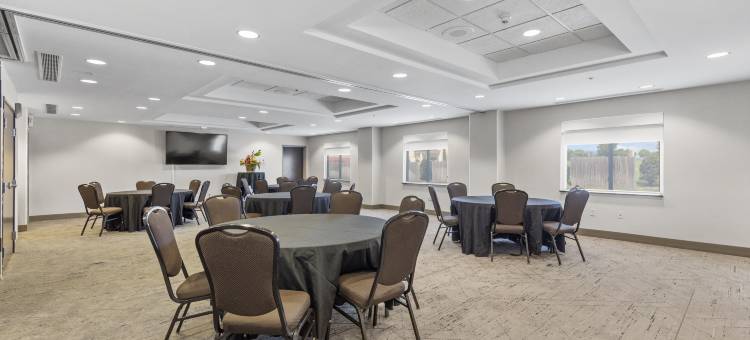 智选假日套房酒店塔尔萨南比克斯比(Holiday Inn Express & Suites Tulsa South Bixby)图片