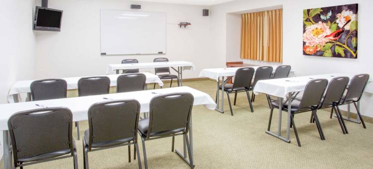 加萨瓦-萨顿温德姆麦客达套房酒店(Microtel Inn & Suites by Wyndham Gassaway/Sutton)图片