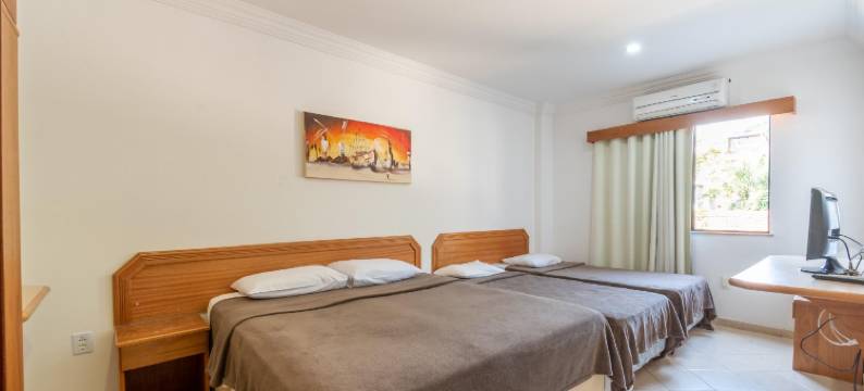 OYO 彼得罗波利斯林多亚酒店(OYO Hotel Lindoia, Petropolis)图片