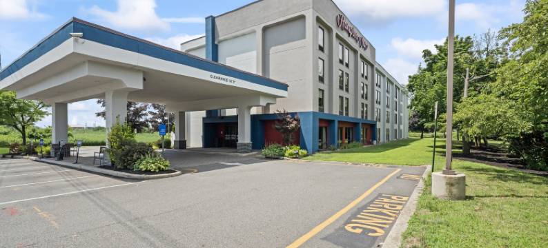 里奇菲尔德公园欢朋酒店(Hampton Inn Ridgefield Park)图片