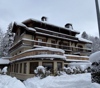 Apartment 100 m2 Megève Centre near Church -Skis at feetHotel Overview