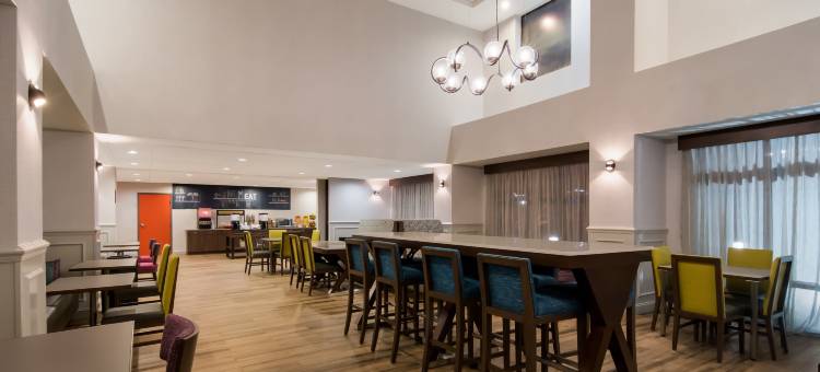 希尔顿欢朋酒店-威尔逊市区(Hampton Inn Wilson Downtown)图片