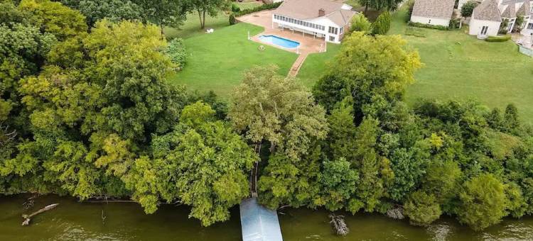 Lake estate on Old Hickory with pool and hot tub, convenient to Nashville图片