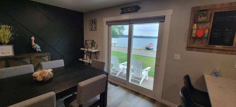 Lavish Renovated Lake Home on Shamineau - Highly Rated!图片