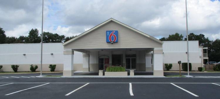 亚拉巴马州贝米内特 6 号汽车旅馆(Motel 6 Bay Minette, Al)图片