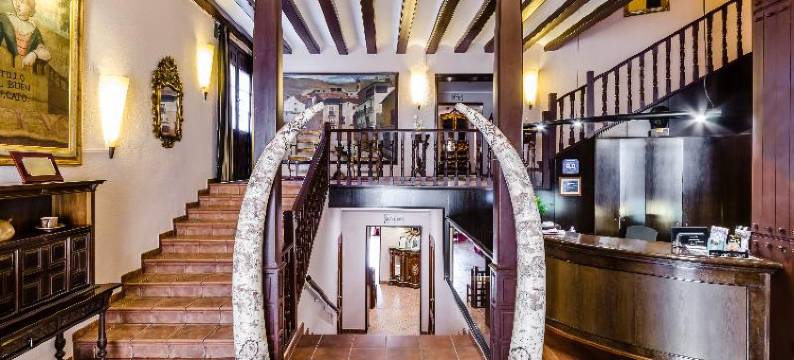阿巴拉钦酒店(Hotel Albarracín)图片