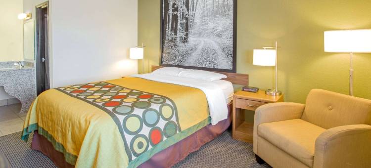 温莎-麦迪逊北温德姆速8酒店(Super 8 by Wyndham Windsor/Madison North)图片