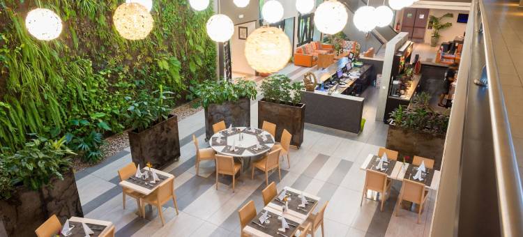 欧诺莫利伯维尔酒店(Onomo Hotel Libreville)图片