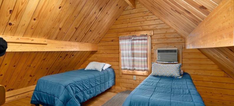 美妙的度假之旅：在切萨皮克湾享受我们的舒适木屋！(Amazing Getaway: Enjoy Our Cozy Log Cabins on the Chesapeake Bay!)图片