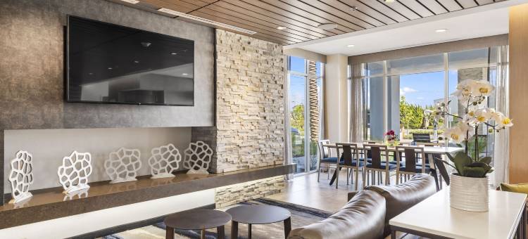 旧金山机场北万枫套房酒店(Fairfield Inn & Suites San Francisco Airport Oyster Point Area)图片