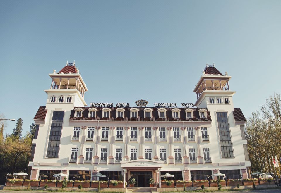 Tskaltubo Plaza Hotel Over view