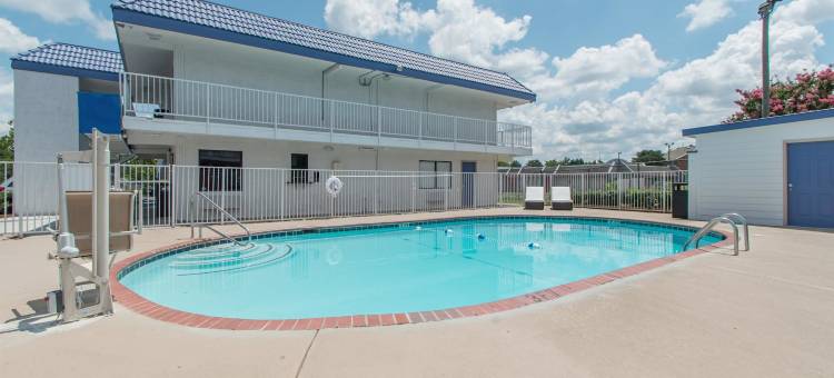 亚特兰大东北诺克罗斯6号汽车旅馆(Motel 6 Norcross, GA - Atlanta Northeast)图片