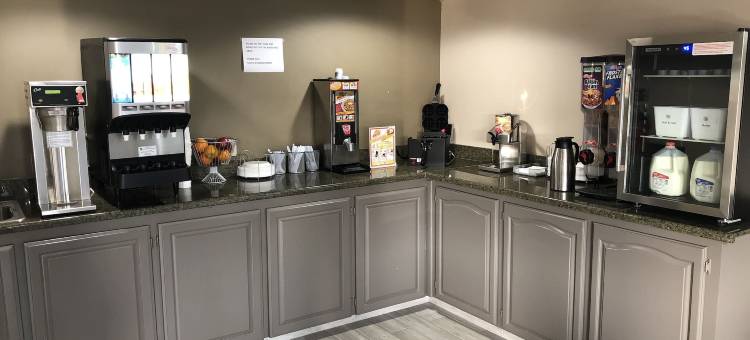 奥兰治堡温德姆速8酒店(Super 8 by Wyndham Orangeburg)图片