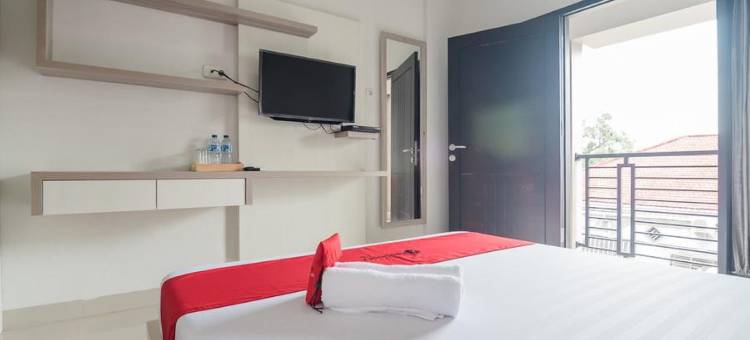 红多兹伊斯兰酒店-近占碑图古朱安(RedDoorz Syariah Near Tugu Juang Jambi)图片