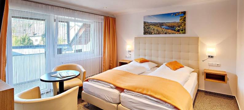 维恩豪斯韦斯酒店(Hotel Weinhaus Weis)图片