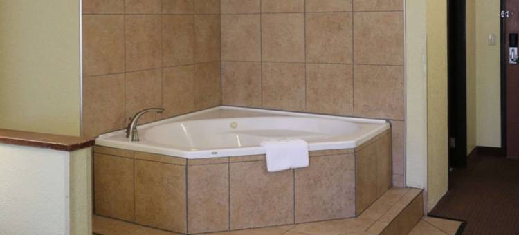 品质酒店东部(Quality Inn Evansville Eastland Area)图片