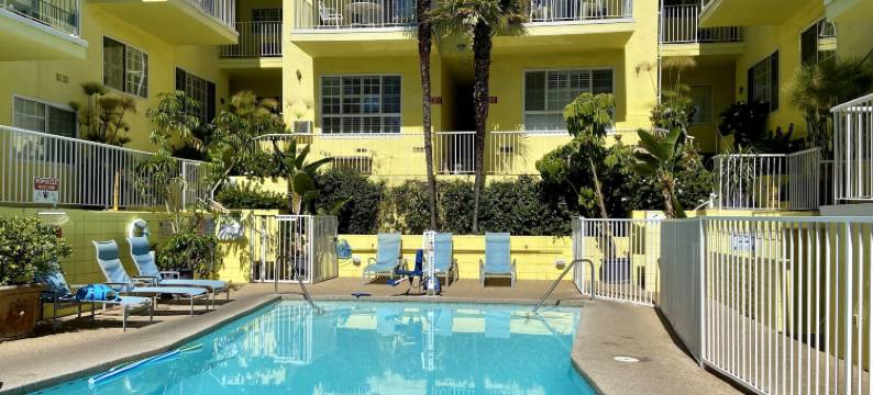 魔术城堡酒店(Magic Castle Hotel)图片