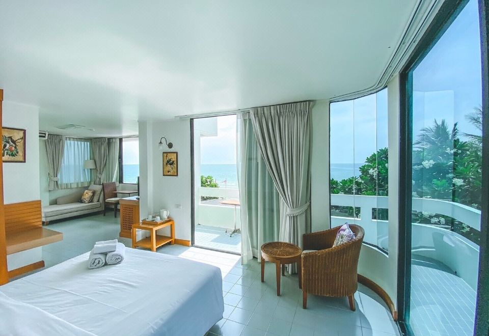 Nern Chalet Beachfront Hotel Hotel Overview