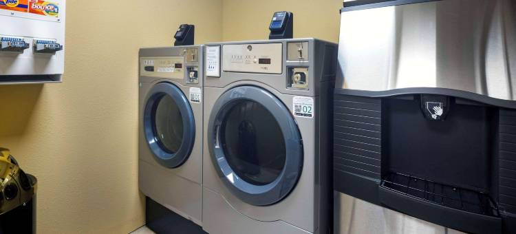 达洛尼加大学区舒适套房酒店(Comfort Inn & Suites Dahlonega University Area)图片