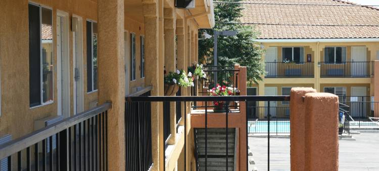 洛迪伊克诺旅馆套房酒店 - 酒乡区(Econo Lodge Inn & Suites Lodi - Wine Country Area)图片