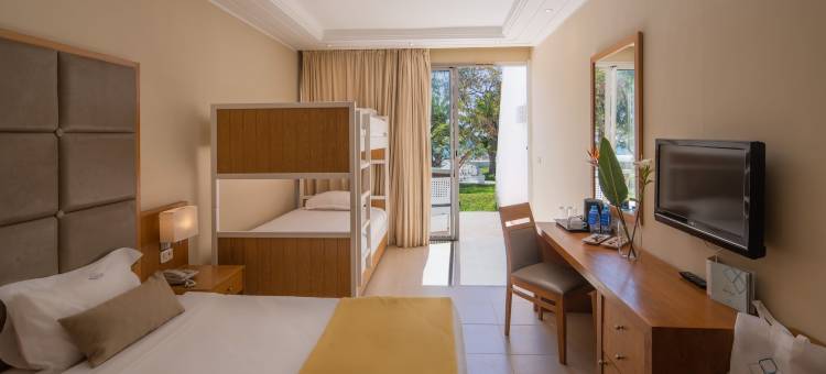 贝拉祖尔特拉所简易别墅酒店(Hotel Bel Azur Thalasso & Bungalows)图片