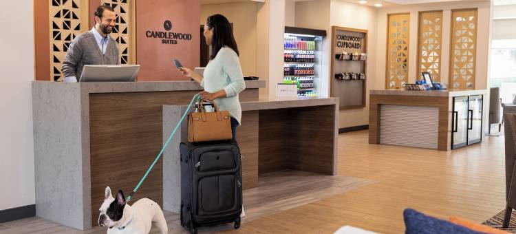 Candlewood Suites Orange by IHG图片