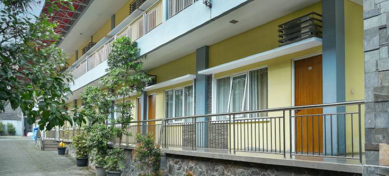 因陀罗卡天曼宫前一度假村(Front One Resort Indraloka Temanggung)图片