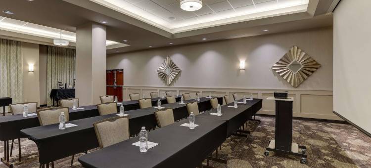 辛辛那提东北梅森德鲁里套房酒店(Drury Inn & Suites Cincinnati Northeast Mason)图片