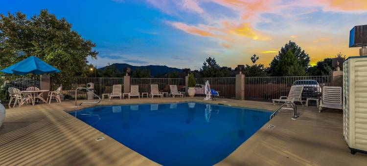 约翰逊城品质酒店(Quality Inn Downtown)图片