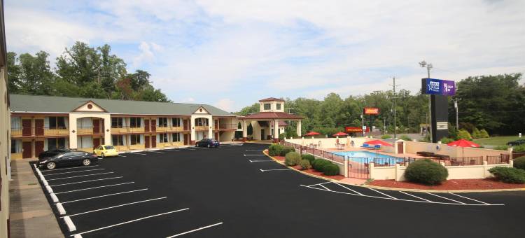 伊克诺旅馆及套房(Americas Best Value Inn Pilot Mountain)图片