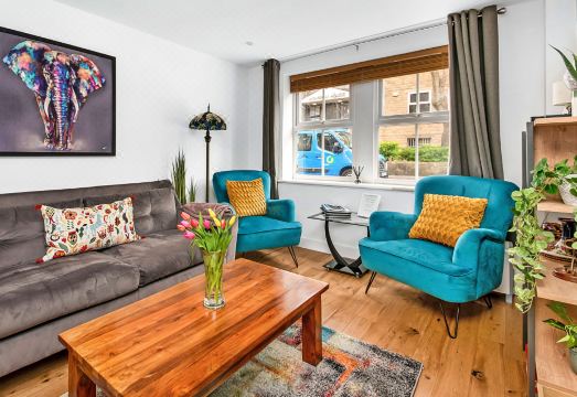 Mowbray Hotel Overview