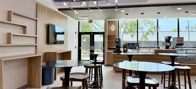 温德姆花园坦帕展览馆/娱乐场(Wyndham Garden Tampa Fairgrounds/Casino)图片