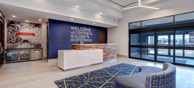 希尔顿欢朋客房及套房多伦多伯灵顿酒店(Hampton Inn & Suites by Hilton Burlington Toronto)图片