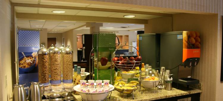 希尔顿欢朋酒店-科默斯(Hampton Inn Commerce)图片