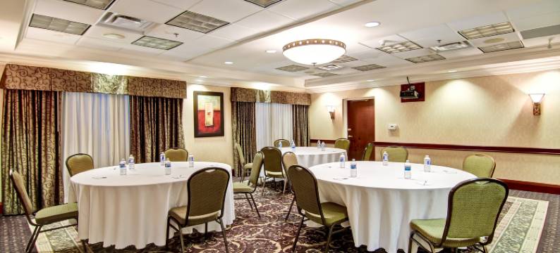 圭尔夫希尔顿欢朋套房酒店(Hampton Inn & Suites by Hilton Guelph)图片