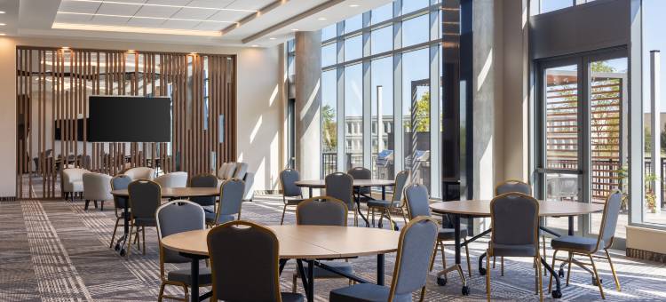 Staybridge Suites Montreal Airport - ST-Laurent by IHG图片