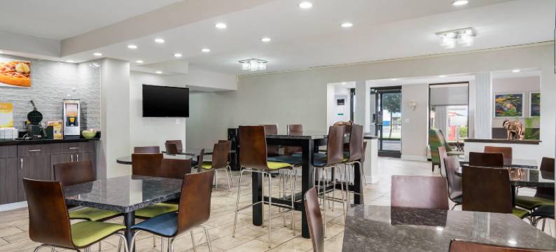 格林维尔大学附近凯艺酒店(Quality Inn Greenville Near University)图片