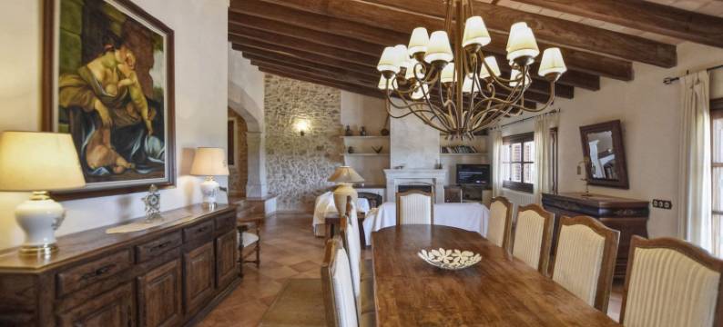 Spacious Petra Getaway with Pool图片