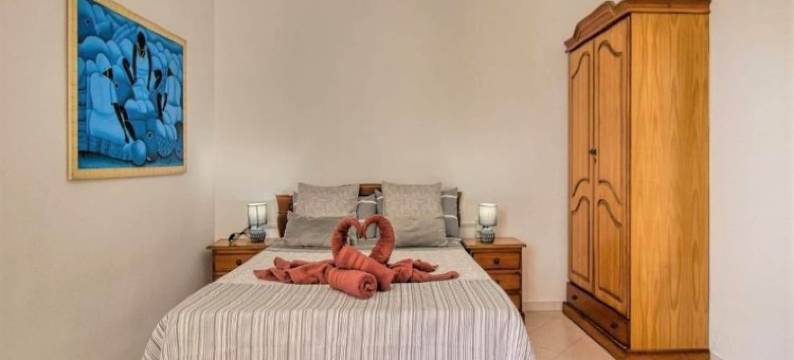 Attic Apartment in Adeje Near Playa Fañabé图片