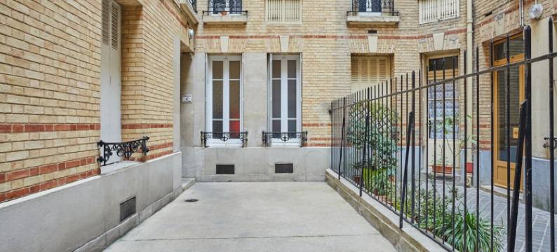 Superb Eiffel Tower Terrace Apartment图片