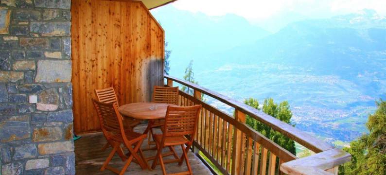 Modern apartment with sauna图片