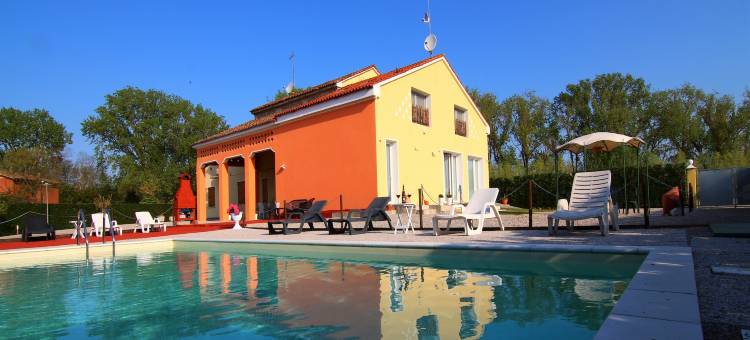 Venetian Villa with Pool and Sauna图片