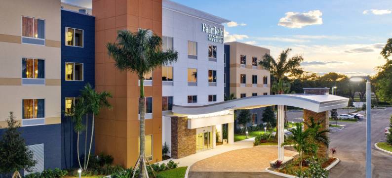 迪尔菲尔德海滩博卡拉顿万枫酒店及套房(Fairfield Inn & Suites Deerfield Beach Boca Raton)图片