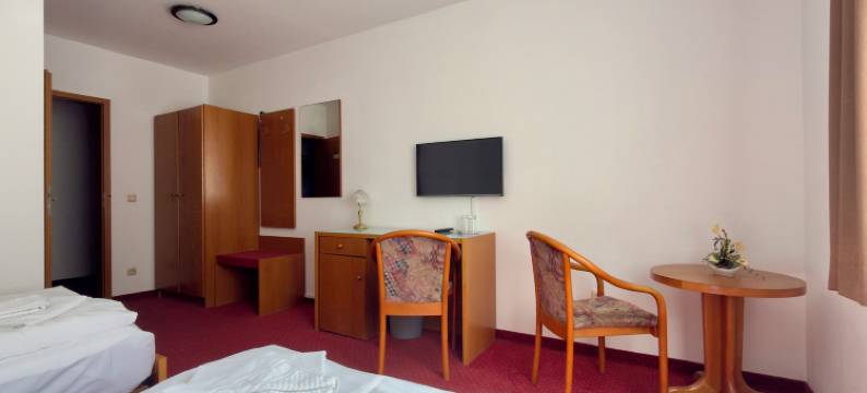 巴特波美拉尼亚古特酒店(Gut-Hotel Pommernhotel Barth)图片