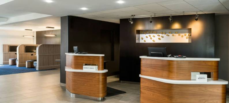 纳透马斯萨克拉门托机场万怡酒店(Courtyard Sacramento Airport Natomas)图片