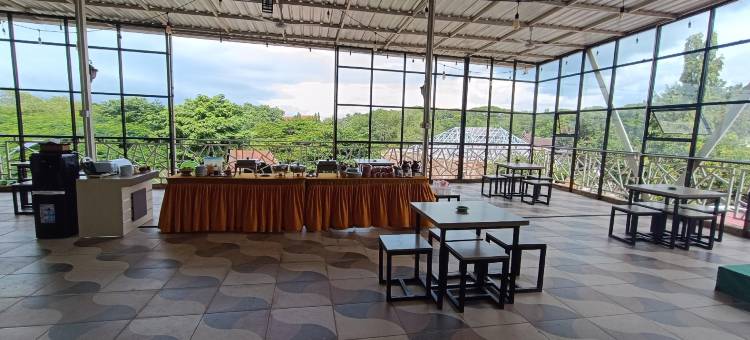 比纳穆伊斯兰杰内蓬托酒店(Hotel Binamu Syariah Jeneponto)图片