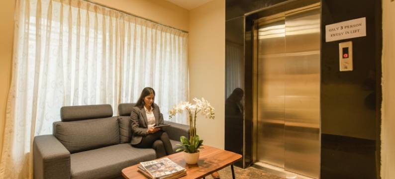 Fabhotel 米德尔顿愿望(FabHotel Middleton Desire - Nr Niladri Vihar Square)图片