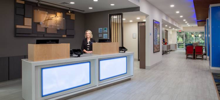 IHG 智选假日酒店及套房迪美南(Holiday Inn Express & Suites DELAND SOUTH by IHG)图片
