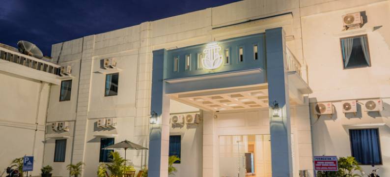 Mitra Hotel Muaro Bungo Mitra RedDoorz图片